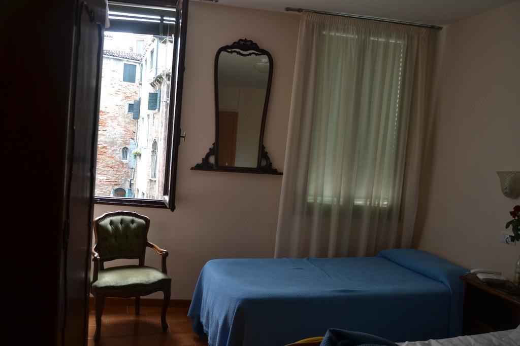 Hotel Canada Venice Exterior photo
